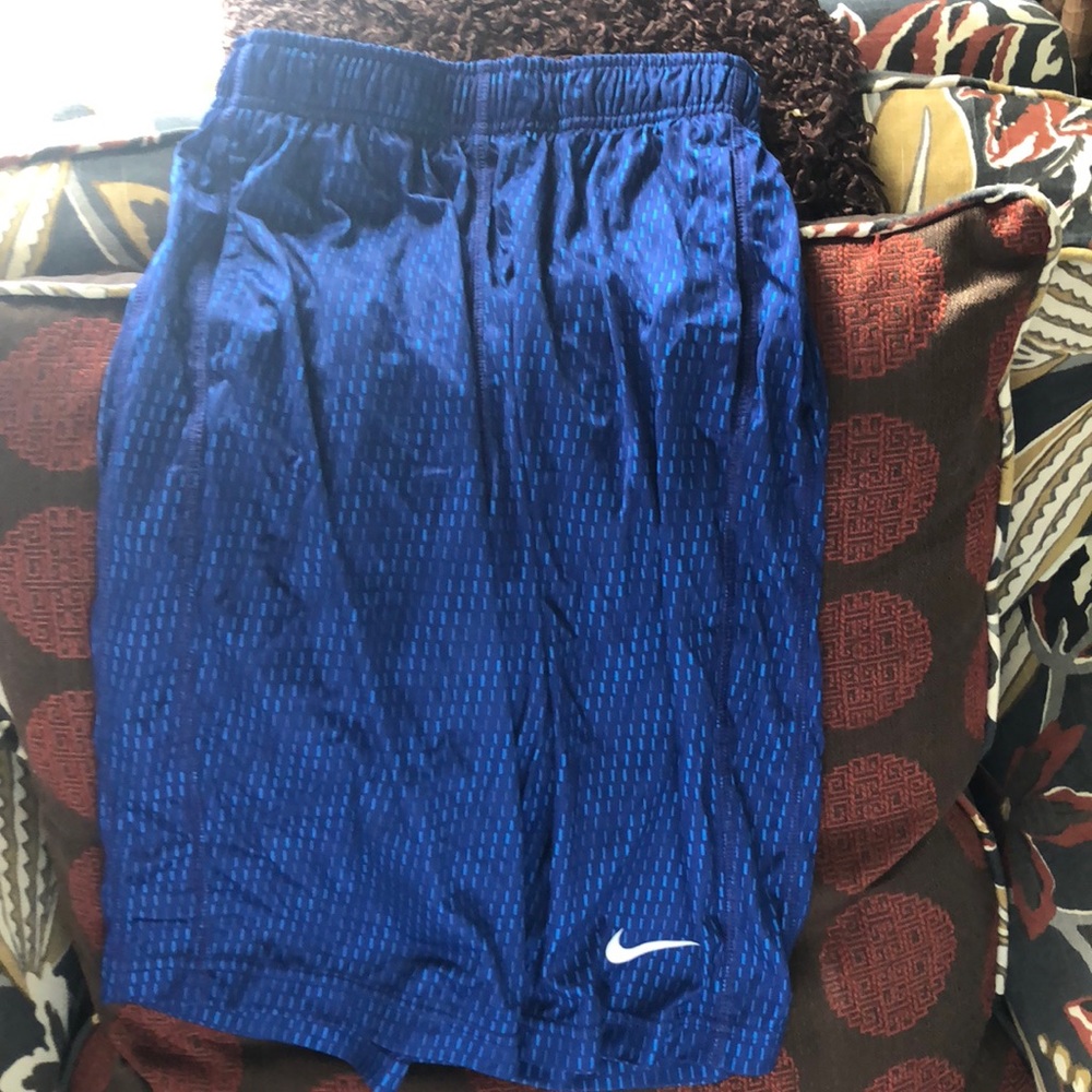 Boys Large Nike Basketball Shorts